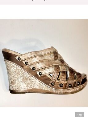 Women's Metallic Gold Wedge Sandals - Strappy Slip-On